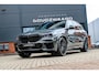 BMW X5 XDrive45e High Executive | 8.200KM! | Dravitgrijs | 4-wiel best. | Harman Kardon | HUD | Pano | Surround view | Stuurverw.