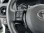 Toyota Yaris 1.5 Hybrid 100Pk Bi-Tone | Airco | Achteruitrijcamera | Armsteun | Climate Control | LED Dagrijverlichting