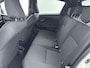 Toyota Yaris 1.5 Hybrid 100Pk Bi-Tone | Airco | Achteruitrijcamera | Armsteun | Climate Control | LED Dagrijverlichting