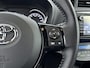 Toyota Yaris 1.5 Hybrid 100Pk Bi-Tone | Airco | Achteruitrijcamera | Armsteun | Climate Control | LED Dagrijverlichting