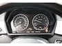 BMW X1 sDrive20i Centennial High Executive O.a: Haak, PDC, Leder, Stoelverw, HUD, Clima, Navi, Etc. All-in prijs!