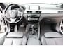 BMW X1 sDrive20i Centennial High Executive O.a: Haak, PDC, Leder, Stoelverw, HUD, Clima, Navi, Etc. All-in prijs!