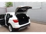BMW X1 sDrive20i Centennial High Executive O.a: Haak, PDC, Leder, Stoelverw, HUD, Clima, Navi, Etc. All-in prijs!