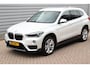 BMW X1 sDrive20i Centennial High Executive O.a: Haak, PDC, Leder, Stoelverw, HUD, Clima, Navi, Etc. All-in prijs!
