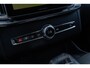 Volvo XC90 2.0 T8 Plug-in hybrid AWD Ultra Dark | PHEV | Luchtvering | Head-up Display | 360 Graden Camera | Harman Kardon Audio | Panoramadak | Keyless Entry | BLIS | Cruise Control Adaptief