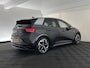 Volkswagen ID.3 First Plus 58 kWh [ 3-Fase-11kW] {SOH-89%} (INCL-BTW) Aut. *FULL-LED | HEATED-COMFORTSEATS | CAMERA | DIGI-COCKPIT | NAVI-FULLMAP | KEYLESS | PRIVACY-GLASS | AMBIENT-LIGHT | ECC | PDC | CRUISE | 19''ALU*