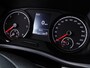 Volkswagen Transporter 2.0 TDI L1H1 26 Economy Business · Apple/Android Car Play · Imperiaal · Tussenschot · Vloerplaat · P-Sensoren · Cruise Control ·