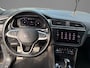 Volkswagen Tiguan 1.4 TSI eHybrid 245pk DSG Life Business · Camera · Inklap. Trekhaak · Stuur- & Stoelverwarming · Dodehoeksensor · Elek. Achterklep · Alarmklasse 3 ·