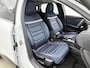 Citroën E-C4 EV Feel Pack 50 kWh 136pk | Navigatie | Achteruitrijcamera | Climate Control | Cruise Control | Parkeersensoren | Head-up display | Keyless | Led koplampen | Stoelverwarming | Apple Carplay / Android Auto | Bluetooth | DAB+ radio | Armsteun | Elektrisch inklapbare spiegels | Adaptief demping systeem | Comfortstoelen Leder/Stof | 18" lichtmetalen velgen |