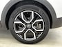 Citroën E-C4 EV Feel Pack 50 kWh 136pk | Navigatie | Achteruitrijcamera | Climate Control | Cruise Control | Parkeersensoren | Head-up display | Keyless | Led koplampen | Stoelverwarming | Apple Carplay / Android Auto | Bluetooth | DAB+ radio | Armsteun | Elektrisch inklapbare spiegels | Adaptief demping systeem | Comfortstoelen Leder/Stof | 18" lichtmetalen velgen |