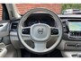 Volvo XC90 T8 Automaat AWD Ultra Dark | Bowers & Wilkins | Luchtvering | Panoramadak | Rondom zichtcamera | 22" Lichtmetalen velgen | Verwarmbare voorstoelen | Verwarmbaar stuurwiel | Massagefunctie voorstoelen | Ventileerbare voorstoelen | Verwarmbare achterbank