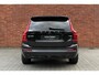 Volvo XC90 T8 Automaat AWD Ultra Dark | Bowers & Wilkins | Luchtvering | Panoramadak | Rondom zichtcamera | 22" Lichtmetalen velgen | Verwarmbare voorstoelen | Verwarmbaar stuurwiel | Massagefunctie voorstoelen | Ventileerbare voorstoelen | Verwarmbare achterbank
