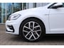 Volkswagen Golf 1.5 TSI Highline Business R | Alcantara Bekleding | Adaptive Cruise Control | Stoelverwarming | Climate Control | Navigatie | Parkeersensoren |