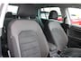 Volkswagen Golf 1.5 TSI Highline Business R | Alcantara Bekleding | Adaptive Cruise Control | Stoelverwarming | Climate Control | Navigatie | Parkeersensoren |