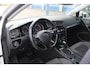Volkswagen Golf 1.5 TSI Highline Business R | Alcantara Bekleding | Adaptive Cruise Control | Stoelverwarming | Climate Control | Navigatie | Parkeersensoren |