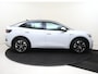 Volkswagen ID.5 Pro Advantage 77 kWh | SoH 91% | Achteruitrijcamera | Adaptieve cruise control | Parkeerassistent | 3-zone airco | Keyless | CarPlay | Navigatie | Stoel- en stuurwielverwarming |