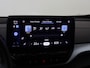 Volkswagen ID.5 Pro Advantage 77 kWh | SoH 91% | Achteruitrijcamera | Adaptieve cruise control | Parkeerassistent | 3-zone airco | Keyless | CarPlay | Navigatie | Stoel- en stuurwielverwarming |