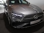 Mercedes-Benz A-klasse 180 Star Edition AMG Line LIMITED | Panoramaschuifdak | Head-up display |  Multibeam LED |  Elektrisch voorstoelen met geheugen