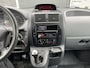 Peugeot Expert 229 1.6 HDI L1H1 Airco Schuifdeur Trekhaak 1470kg trekgewicht 3-Persoons