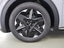 Kia EV6 Light Edition 63 kWh | Stoelverwarming | Adaptieve cruise control | Parkeersensoren | Stuurwiel verwarmd |