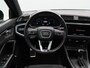 Audi Q3 45 TFSi e S-Line 245 Pk | Stoelverwarming | Adaptive Cruise | Camera | CarPlay | Climatronic | Matrix LED | 18 Inch | 69.509 Km !!