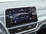 Volkswagen T-Roc 1.5 TSI Style | Trekhaak | Stoelverwarming | Carplay | 17" |