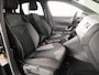 Volkswagen Polo 1.0 TSI R-Line 95 PK DSG Automaat | Panorama/schuif/kantel dak |  17 " lichtmetalen velgen | Digitaal dashboard | Matrix koplampen | Parkeer camera | Adaptieve cruise control | Climate controle | Stoelverwarming |