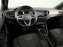Volkswagen Polo 1.0 TSI R-Line 95 PK DSG Automaat | Panorama/schuif/kantel dak |  17 " lichtmetalen velgen | Digitaal dashboard | Matrix koplampen | Parkeer camera | Adaptieve cruise control | Climate controle | Stoelverwarming |
