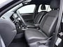 Volkswagen T-Roc 1.5 TSI Sport | 19" | Navigatie | Camera | Elek Achterklep | Stoelverwarming |