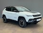 Jeep Compass 4xe 240 Plug-in Hybrid Electric Trailhawk Lederen Bekleding | Elek. Stoelen met Geheugen | Camera | Adaptieve Cruise | LED | 17" Lichtmetaal | Achteruitrijcamera | Airco (automatisch) | Cruise control adaptief met Stop&Go en stuurhulp