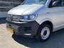 Volkswagen Transporter 2.0 TSI L2H1 Benzine Dubbele Schuifdeur Airco Cruise controle Bpm vrij Trekhaak Klep achter Euro 6 Benzine Ideaal voor ombouw naar Camper !!
