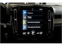Volvo XC40 1.5 T4 155kW/211pk DCT7 Recharge R-Design PANORAMADAK + ADAPT.CRUISE + PILOT ASSIST + LEER/ALCANTARA + STOELVERWARMING + BI-TONE + BLIS + STUURVERWARMING + LANE ASSIST + ACHTERUITRIJCAMERA + PARKSENSOREN V&A + 20" LM-VELGEN!!