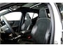 Volvo XC40 1.5 T4 155kW/211pk DCT7 Recharge R-Design PANORAMADAK + ADAPT.CRUISE + PILOT ASSIST + LEER/ALCANTARA + STOELVERWARMING + BI-TONE + BLIS + STUURVERWARMING + LANE ASSIST + ACHTERUITRIJCAMERA + PARKSENSOREN V&A + 20" LM-VELGEN!!