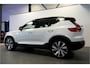 Volvo XC40 1.5 T4 155kW/211pk DCT7 Recharge R-Design PANORAMADAK + ADAPT.CRUISE + PILOT ASSIST + LEER/ALCANTARA + STOELVERWARMING + BI-TONE + BLIS + STUURVERWARMING + LANE ASSIST + ACHTERUITRIJCAMERA + PARKSENSOREN V&A + 20" LM-VELGEN!!