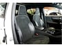 Volvo XC40 1.5 T4 155kW/211pk DCT7 Recharge R-Design PANORAMADAK + ADAPT.CRUISE + PILOT ASSIST + LEER/ALCANTARA + STOELVERWARMING + BI-TONE + BLIS + STUURVERWARMING + LANE ASSIST + ACHTERUITRIJCAMERA + PARKSENSOREN V&A + 20" LM-VELGEN!!
