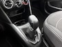 Peugeot 208 Blue Lion 82pk | Navigatie | Parkeersensoren | Airco | Cruise Control | DAB+ radio | Bluetooth | Armsteun | Apple Carplay / Android Auto | Multifunctioneel stuurwiel | 16" lichtmetalen velgen |