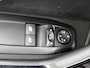 Peugeot 208 Blue Lion 82pk | Navigatie | Parkeersensoren | Airco | Cruise Control | DAB+ radio | Bluetooth | Armsteun | Apple Carplay / Android Auto | Multifunctioneel stuurwiel | 16" lichtmetalen velgen |