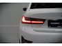 BMW 3-Serie 330e eDrive Edition High Executive | Stoelverwarming | Navigatie | Apple Carplay | Parkeersensoren | Keyless | Cruise Control | LED | Leer | Trekhaak | Climate Control | SOH 89%