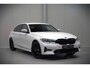 BMW 3-Serie 330e eDrive Edition High Executive | Stoelverwarming | Navigatie | Apple Carplay | Parkeersensoren | Keyless | Cruise Control | LED | Leer | Trekhaak | Climate Control |