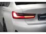 BMW 3-Serie 330e eDrive Edition High Executive | Stoelverwarming | Navigatie | Apple Carplay | Parkeersensoren | Keyless | Cruise Control | LED | Leer | Trekhaak | Climate Control |