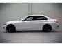 BMW 3-Serie 330e eDrive Edition High Executive | Stoelverwarming | Navigatie | Apple Carplay | Parkeersensoren | Keyless | Cruise Control | LED | Leer | Trekhaak | Climate Control | SOH 89%