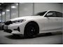BMW 3-Serie 330e eDrive Edition High Executive | Stoelverwarming | Navigatie | Apple Carplay | Parkeersensoren | Keyless | Cruise Control | LED | Leer | Trekhaak | Climate Control | SOH 89%