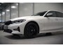 BMW 3-Serie 330e eDrive Edition High Executive | Stoelverwarming | Navigatie | Apple Carplay | Parkeersensoren | Keyless | Cruise Control | LED | Leer | Trekhaak | Climate Control |