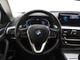 BMW 5-Serie Touring 520e | LED Grille | Keyless | Leder | Sfeerlicht | Camera | Memory | Cruise | Carplay