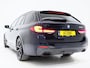 BMW 5-Serie Touring 530e M Sport Shadow Line | Panoramadak | LED Grille | Harman/Kardon | Leder | HUD | 360 | LaserLED | Carplay
