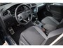 Volkswagen Tiguan 1.4 TSI eHybrid Life Active 150PK / 110kW, Digital cockpit, verwarmbare voorstoelen, verwarmbaar multifunctioneel lederen stuurwiel, adaptieve cruise control (acc), 30 kleuren sfeerverlichting, elektrisch verstel-, verwarm- en inklapbare buitenspiegels (spiegelpakket), navigatie, LED verlichting, 17" LMV, draadloos Apple Carplay & Android Auto, parkeersensoren voor en achter (pdc), DAB+ etc.
