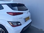 Hyundai Kona Electric EV Fashion 64 kWh / 100% SOH / NL auto / Cruise Control Adaptief / Lane Assist / Dode Hoek Detectie / Keyless Entry & Start / Apple Carplay & Android Auto / Navigatie / Lichtmetalen Velgen 17" / Head-Up Display /