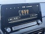 Hyundai Kona Electric EV Fashion 64 kWh / 100% SOH / NL auto / Cruise Control Adaptief / Lane Assist / Dode Hoek Detectie / Keyless Entry & Start / Apple Carplay & Android Auto / Navigatie / Lichtmetalen Velgen 17" / Head-Up Display /