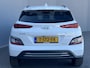 Hyundai Kona Electric EV Fashion 64 kWh / 100% SOH / NL auto / Cruise Control Adaptief / Lane Assist / Dode Hoek Detectie / Keyless Entry & Start / Apple Carplay & Android Auto / Navigatie / Lichtmetalen Velgen 17" / Head-Up Display /