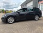 Volkswagen Golf Variant 1.0 TSI Comfortline van 2de Eig met parkeersensoren en navigatie en bluetooth telefoon / media en airco